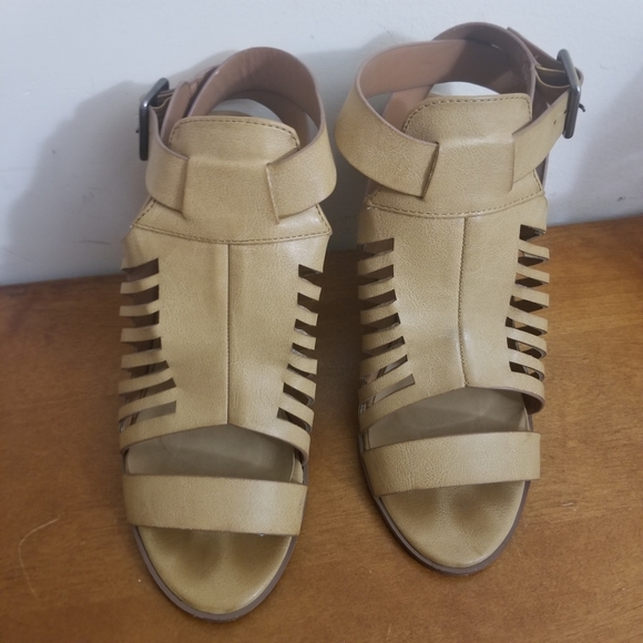 Tan Cutout Sandal - Picture 2 of 4